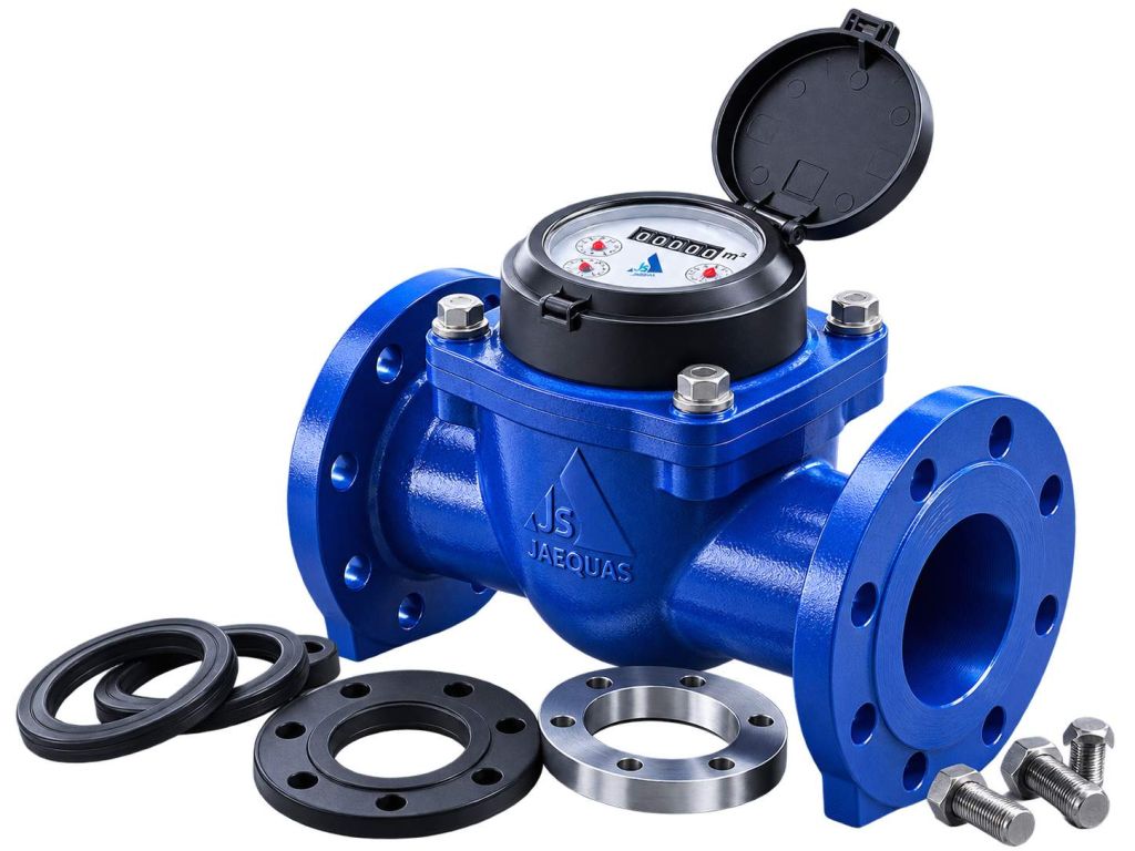 Flanged industrial water meter with vulcanized rubber gaskets
